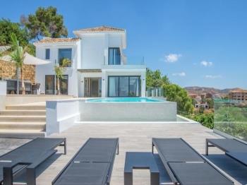 Por qué el mejor momento para reservar tu villa de vacaciones en Marbella este verano es AHORA